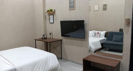 The Inaari Living | Cozy Studio Apartments in Thane Room Type - ZIRA 115-Cozy Studio for Couples & Professionals The Inaari Living | Cozy Studio Apartments in Thane Room Type - ZIRA 115-Cozy Studio for Couples & Professionals