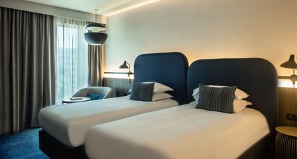 Crowne Plaza NICE - GRAND ARENAS Room Type - 2 Twin Beds Standard Sea Side
