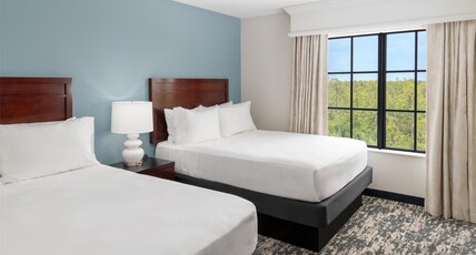 Embassy Suites Fort Myers Room Type - 2 QUEEN POOLVIEW CORNER