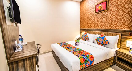 FabHotel Orange Suites Room Type - Deluxe Room