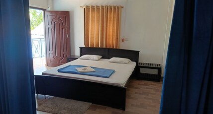Downing Street Inn Room Type - Double Deluxe Room
