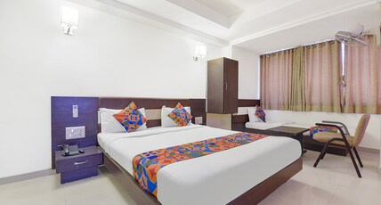 FabHotel Skyland - Inside Bhavya Shopping Complex Room Type - Premium Room
