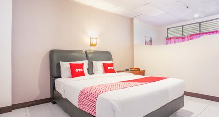 OYO 2180 Vina Vira Hotel Room Type - Indonesia Deluxe Double