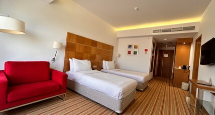 Golden Tulip Muscat Room Type - Standard Room - 2 Single Beds