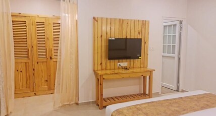 Maargit Beach Resort Room Type - Super Deluxe Chalet (Minute Walk to the Beach)