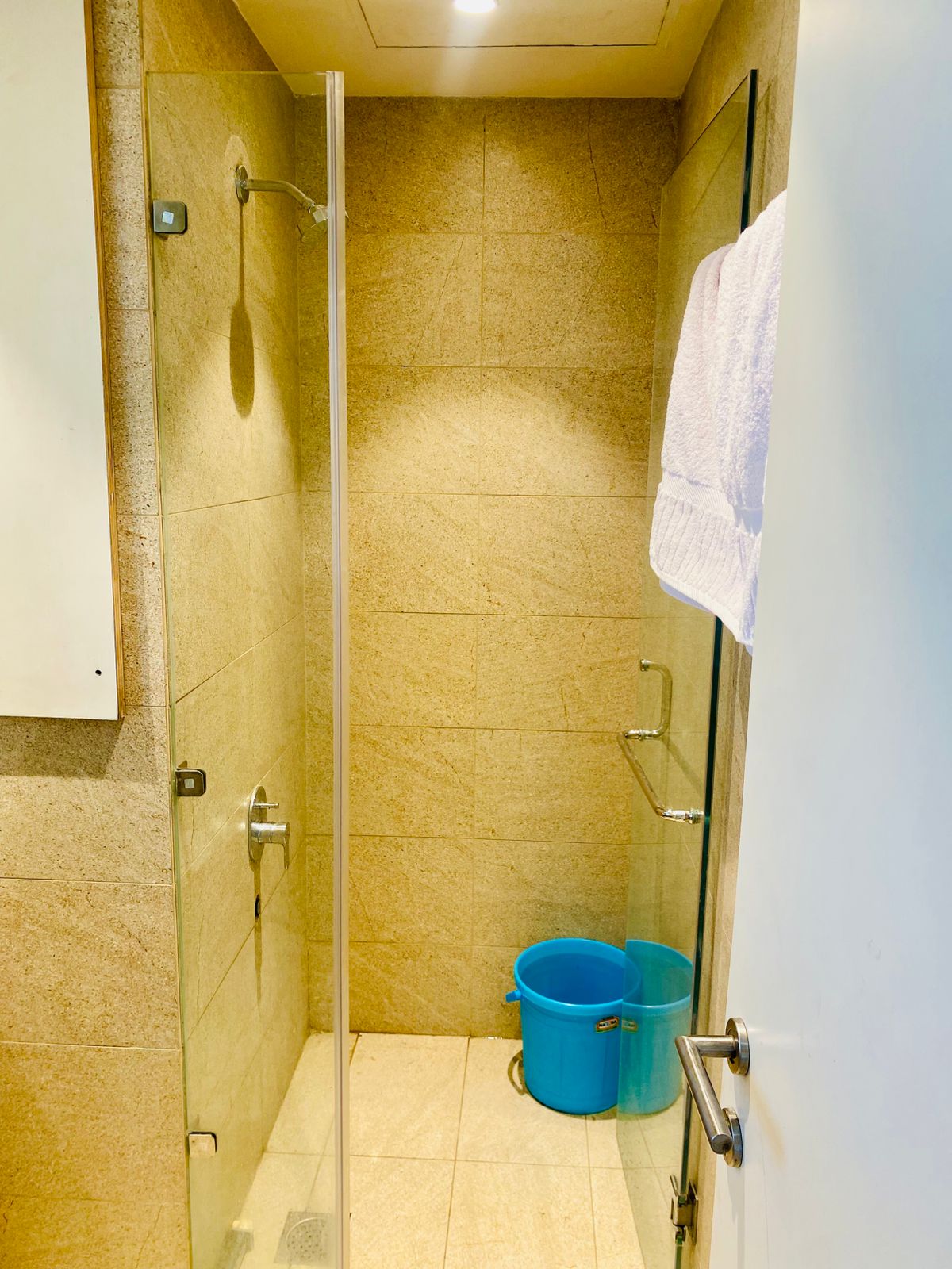 Sukoon Stay Pool Yashobhoomi IGI Airport - Tap to explore photos