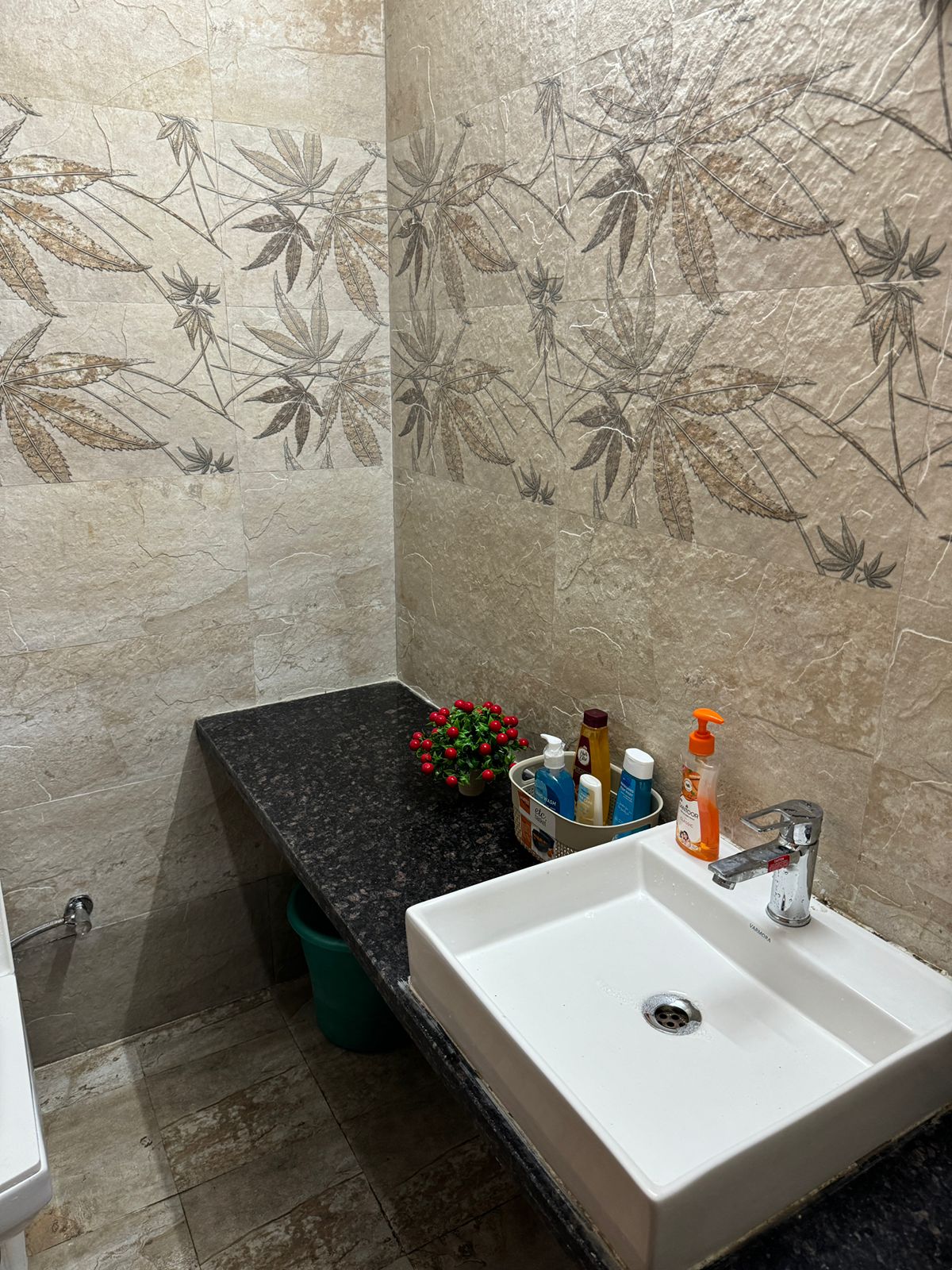 Luxury studio near Expo Mart - Tap to explore photos