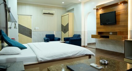 Hotel Meridian Palace (With Hot & Cold Air Conditioning) Room Type - Royal Deluxe