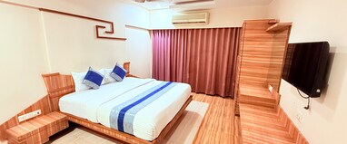 Praveen International Hotel