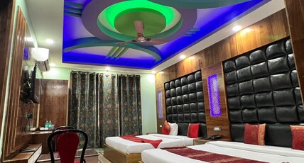 SHUHRAH-I-AFAQ Room Type - Deluxe Room Triple Bed