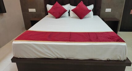 Hotel goyal palace Room Type - Deluxe  Double Bed Room (Ac Room)