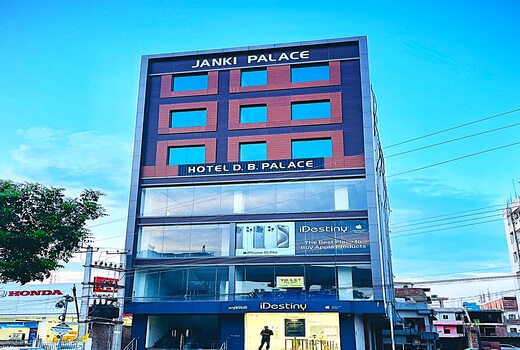 Hotel D B Palace