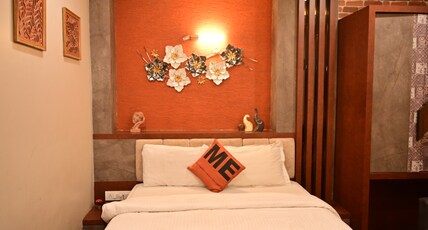 HOTEL PADMA MANOR LUXE Room Type - CLASSIC