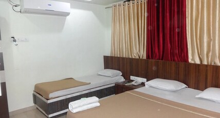Hotel Sai Arpan Room Type - Triple Bed AC