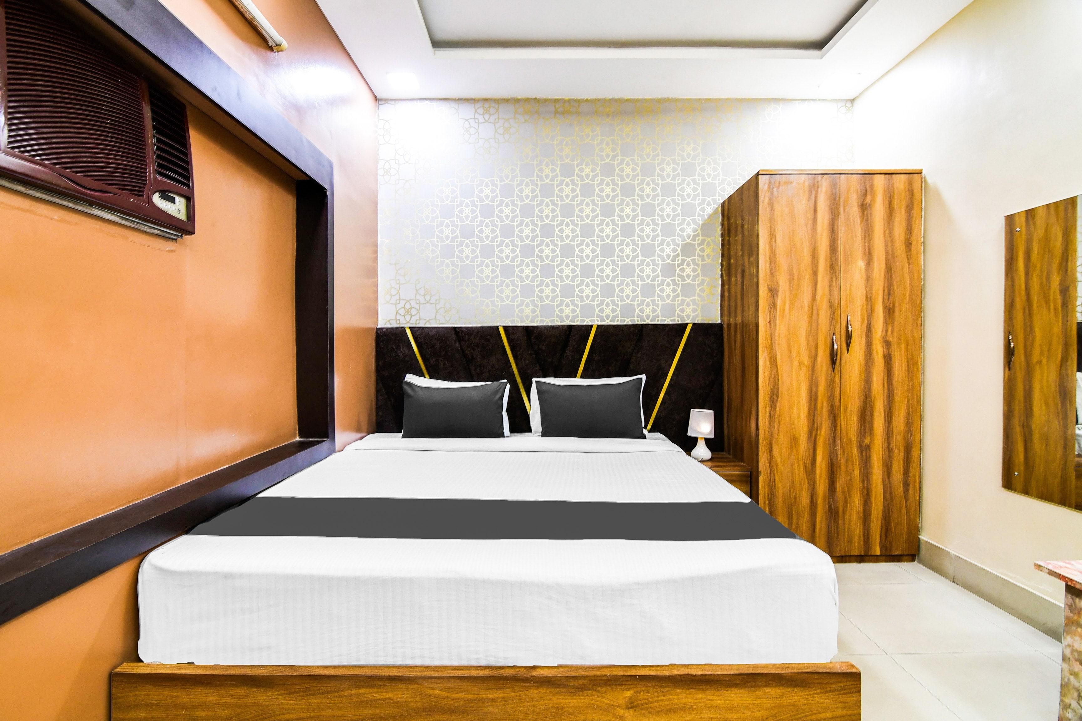 Hotel O Barsana - Tap to explore photos