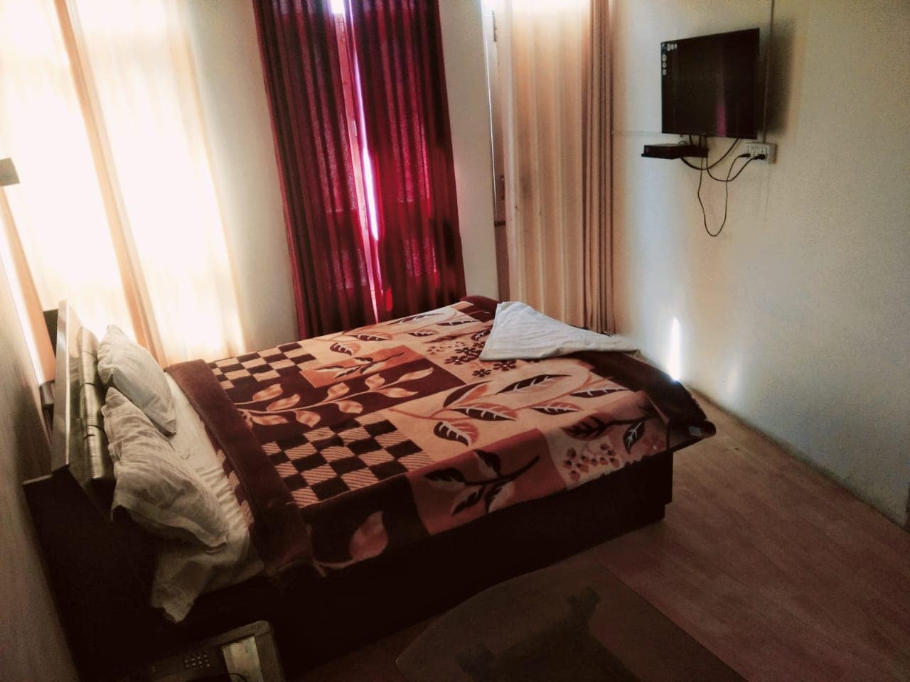 Chail Hills Hotel and Restaurant - Tap to explore photos