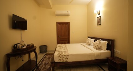 RAGHVENDRA HERITAGE Room Type - HERITAGE ROOM