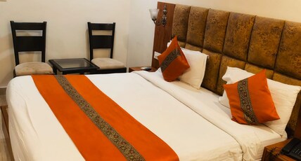 Hotel Shivoy Grand Room Type - Deluxe Room