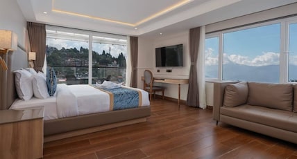 HOTEL TENZINGS GLORY DARJEELING Room Type - Premium view room with Maharaja Balcony HOTEL TENZINGS GLORY DARJEELING Room Type - Premium view room with Maharaja Balcony