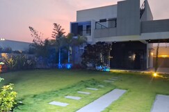Relax Refresh Return @ Vels Villa