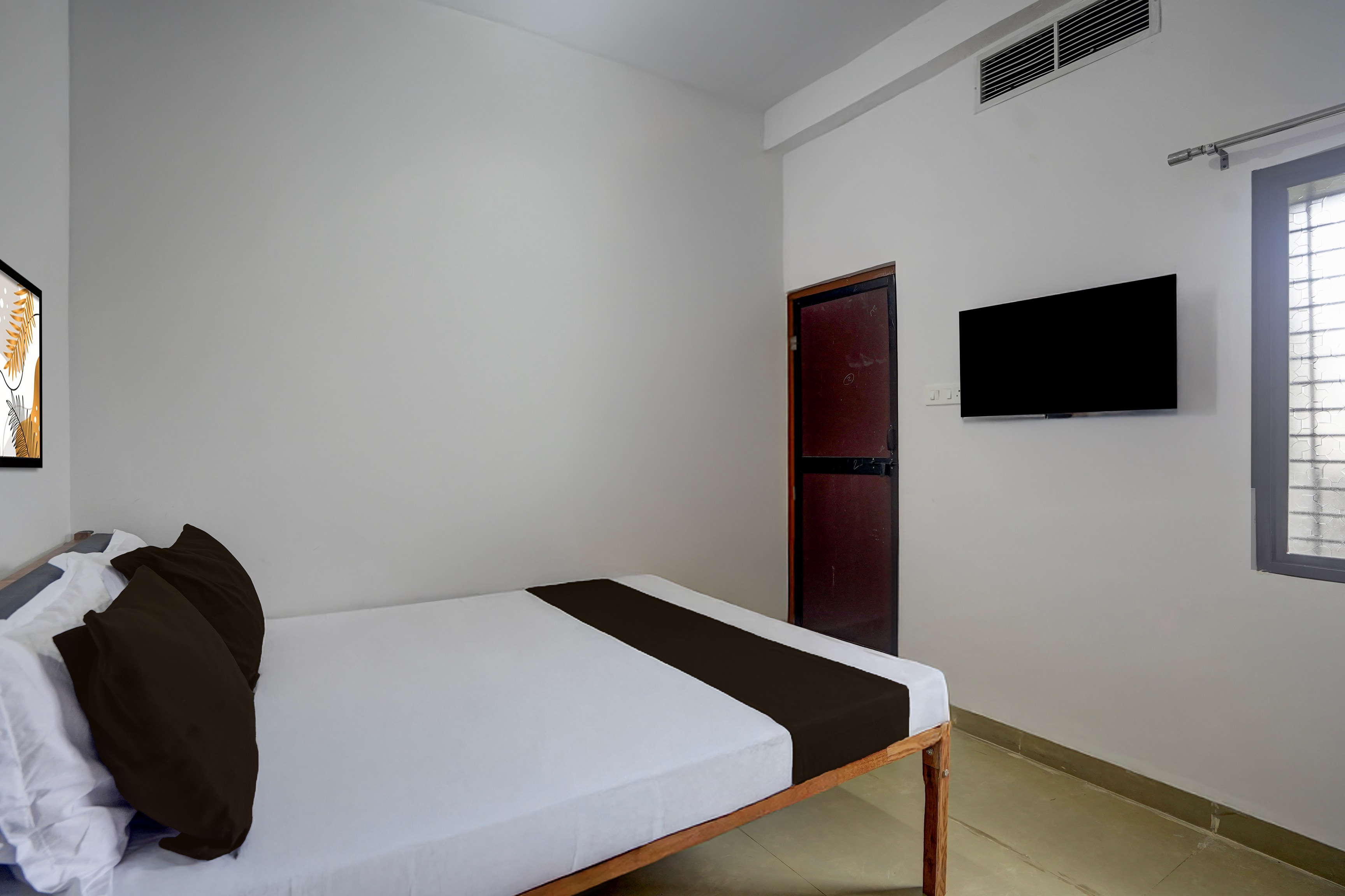 Hotel O Surabardi Shiva Temple Nagpur - Tap to explore photos