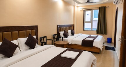 Hotel Hari Niwaas Room Type - Deluxe Family Room