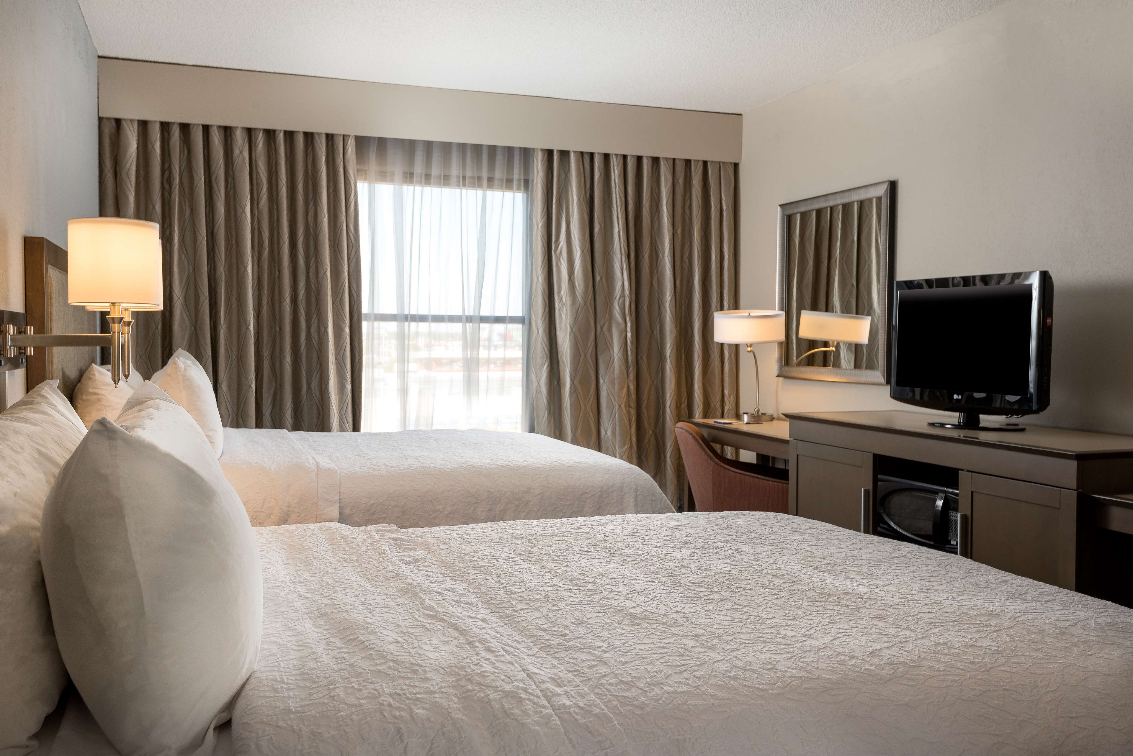 Hampton Inn Myrtle Beach West - Tap to explore photos
