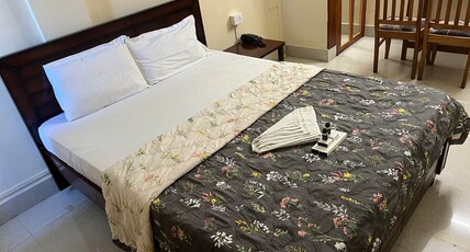 Rabde Guest House Room Type - 304