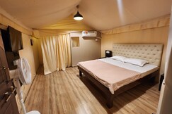 Riverland Resort & Lawn