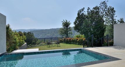 Courtyard by Marriott Mahabaleshwar Room Type - One Bedroom Villa, King Bed, Private Pool, Patio