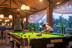 Madpackers Goa (Anjuna) | Pool Table & Bar