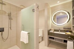 DoubleTree by Hilton Damai Laut Resort