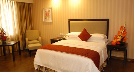 Gokulam Park Sabari - Siruseri SIPCOT Room Type - Deluxe King Room