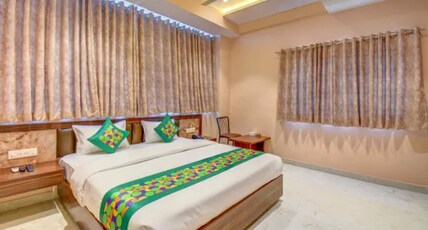 FabHotel Ayodhya Room Type - Deluxe Room