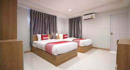 Super OYO 483 Pannee Hotel Khaosan Room Type - Deluxe Twin