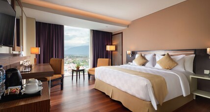 Best Western Plus Coco Palu Room Type - 1 Queen Bed, Non-Smoking, Superior Room, Wi-Fi, Shower Only, City View, Safe, Full Breakfast