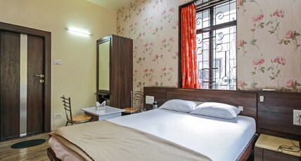 REGENT HOTEL Room Type - EXECUTIVE ROOM WITH BALCONY REGENT HOTEL Room Type - EXECUTIVE ROOM WITH BALCONY