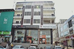 Hotel Prateek Plaza