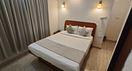 Hotel Sandesh Palace Room Type - Standard Non -AC Room
