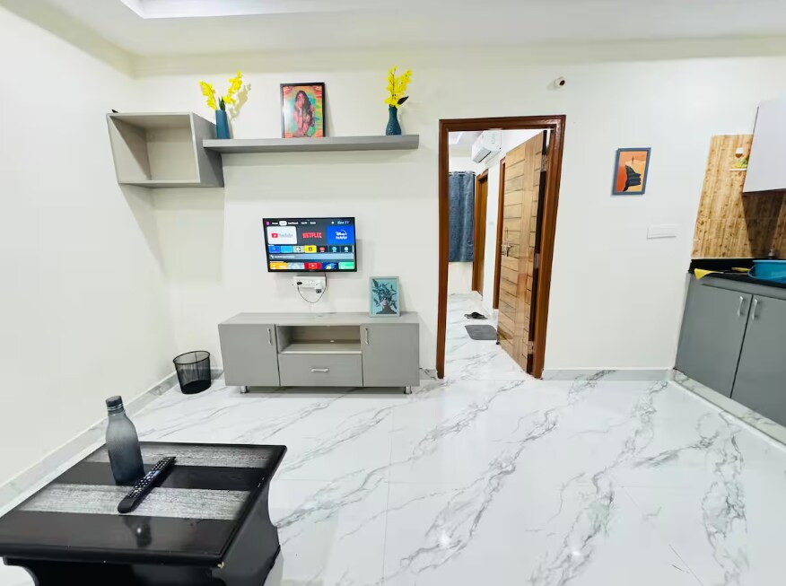 Charter Stays 1BHK with Terrace Garden in Kondapur Near HITEC City - Tap to explore photos