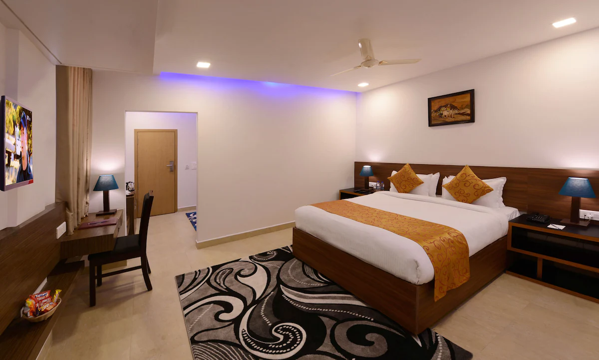 Clarks Inn Hampi Room Type - Deluxe Double Bed