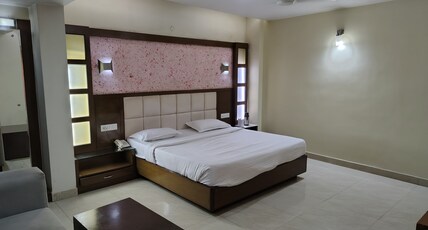 HOTEL DEVANSH RESIDENCY Room Type - Royal Room