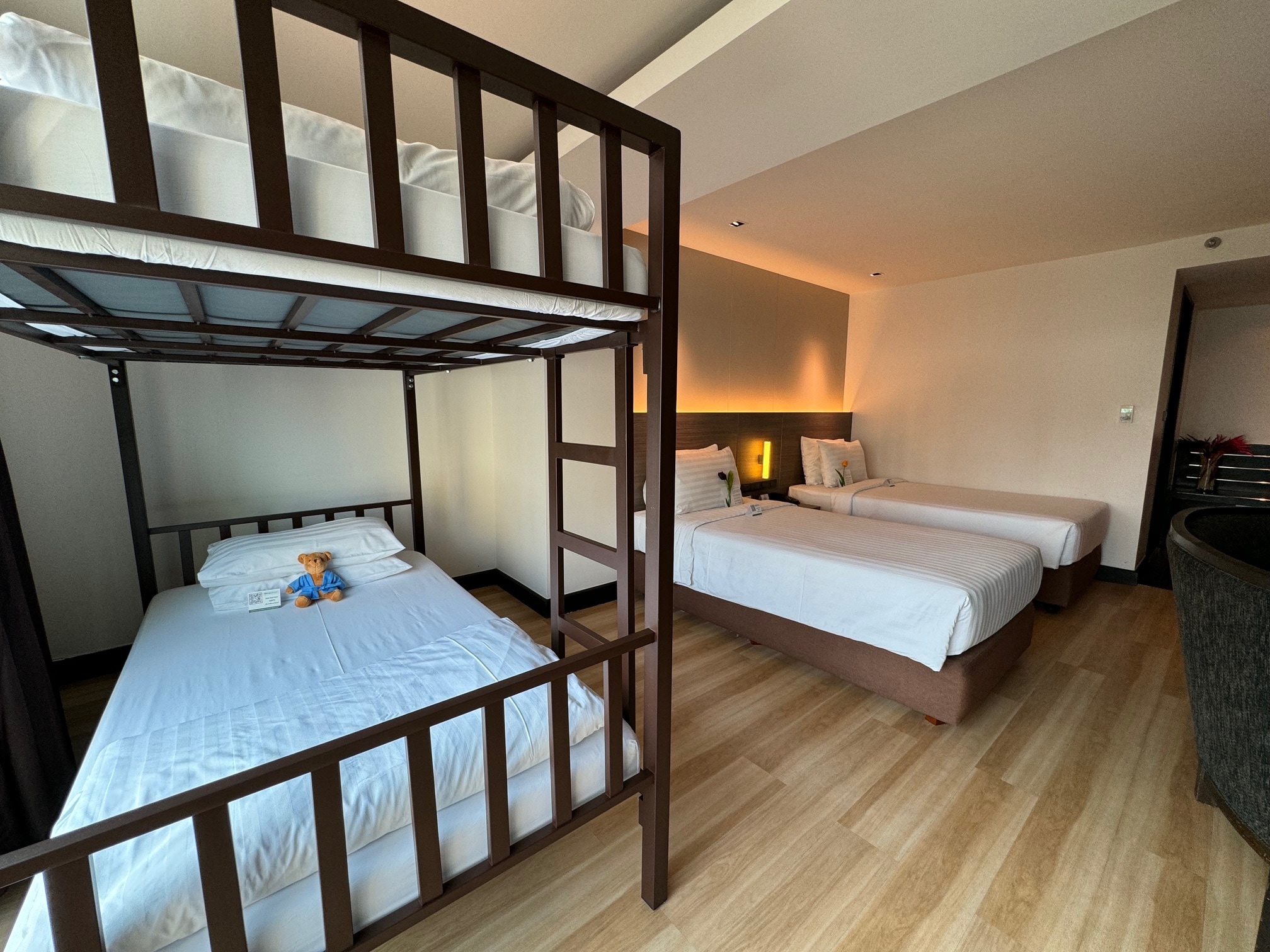 The Mandison Bangkok - Tap to explore photos