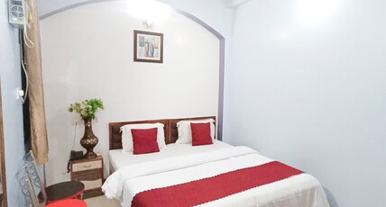 Hotel Skylark Room Type - AC Single Bed Standard Room