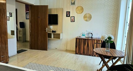 Moksh Hotel Room Type - Super Deluxe Room