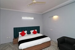 Super Capital O Esscon House Near Payal Cinema