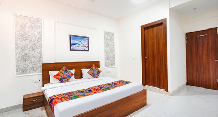 FabHotel Rosens Room Type - Deluxe Room