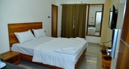 RK Comforts Room Type - Deluxe Double Room AC With Balcony