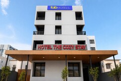 FabHotel The Cozy Stay
