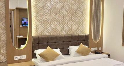 UPTOWN INN Room Type - EXECUTIVE NON AC